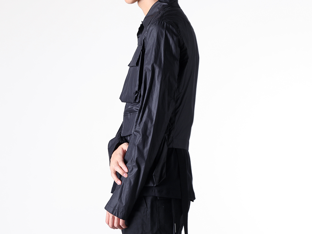 Ann Demeulemeester 25SS シャツブルゾンとパンツのスタイリング