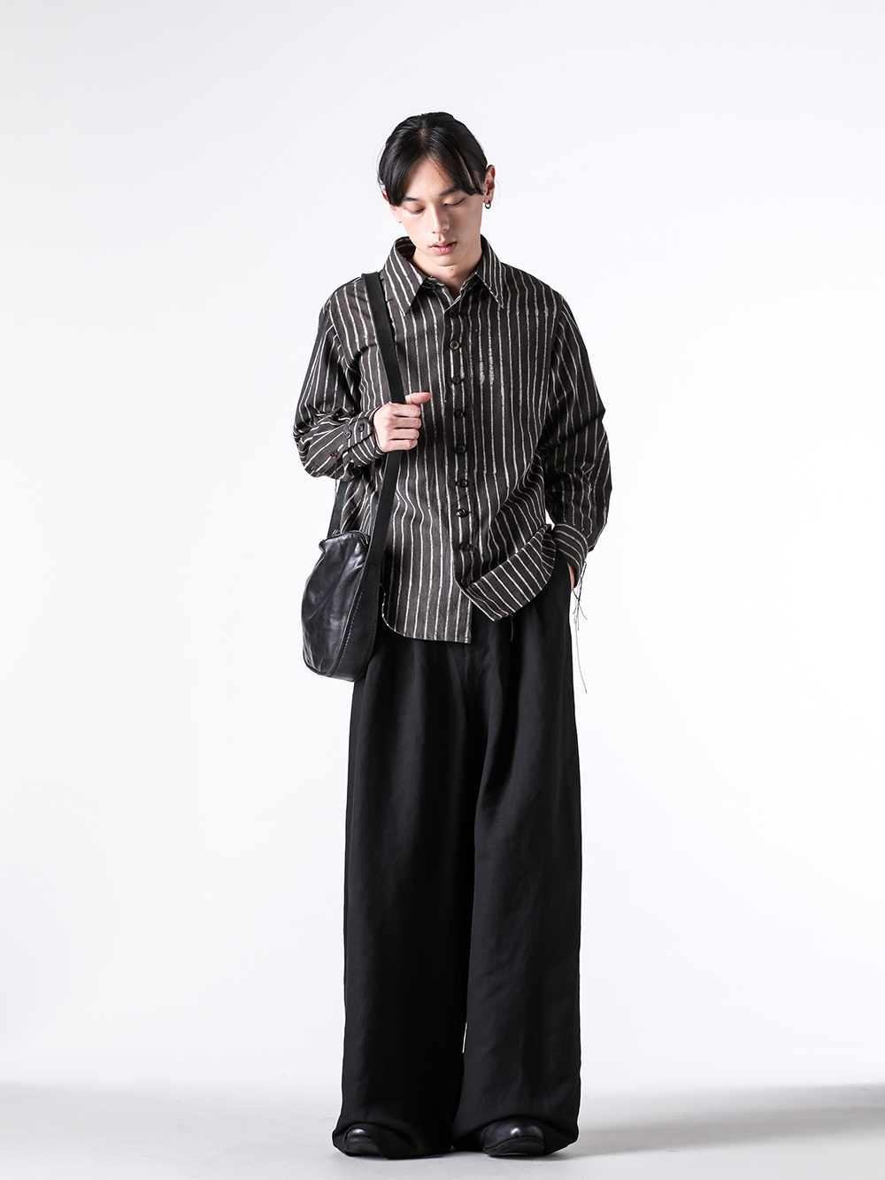 A TENTATIVE ATELIER×UMA WANG - 25SS - 見出し3 - コーディネート全体の写真一覧 3-002