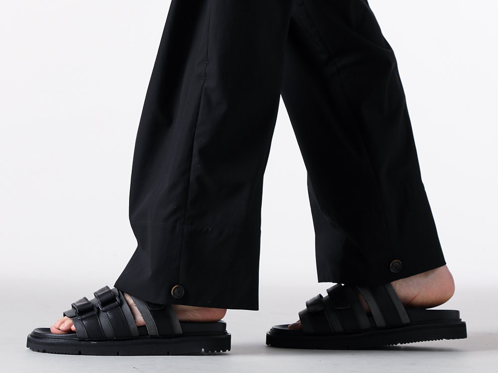ISŌ - 25SS - Classic Wide Pants with Transformable Silhouette - Cotton Tucked-up Wide Pants (ISŌ-004-TRS) - Calf Leather Sandals (ISŌ-016-SHO) 2-005