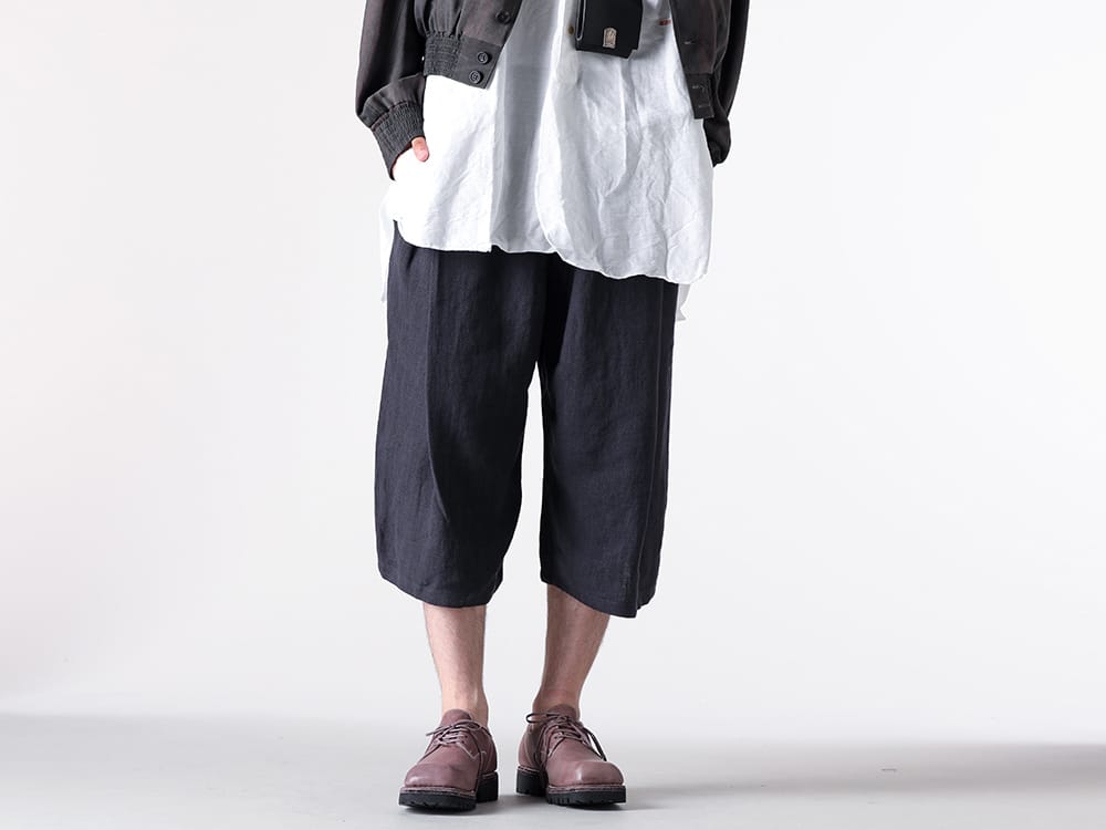 ZIGGY CHEN(ジギーチェン) - 25SS  - 空気を含んだシルエットと重みある足元がつくる造形的コーディネート - Spiral Trousers Double Twist Linen Serge (T-RFX) - Classic Derby Shoes Laced Up Square Toe (79082V) 2-001