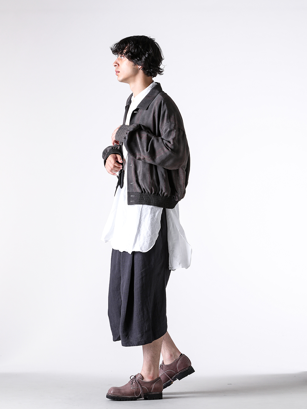 ZIGGY CHEN(ジギーチェン) - 25SS - 見出し3 - 品番+商品名3-1 - 品番+商品名3-2 - 品番+商品名3-3 - 品番+商品名3-4 3-003