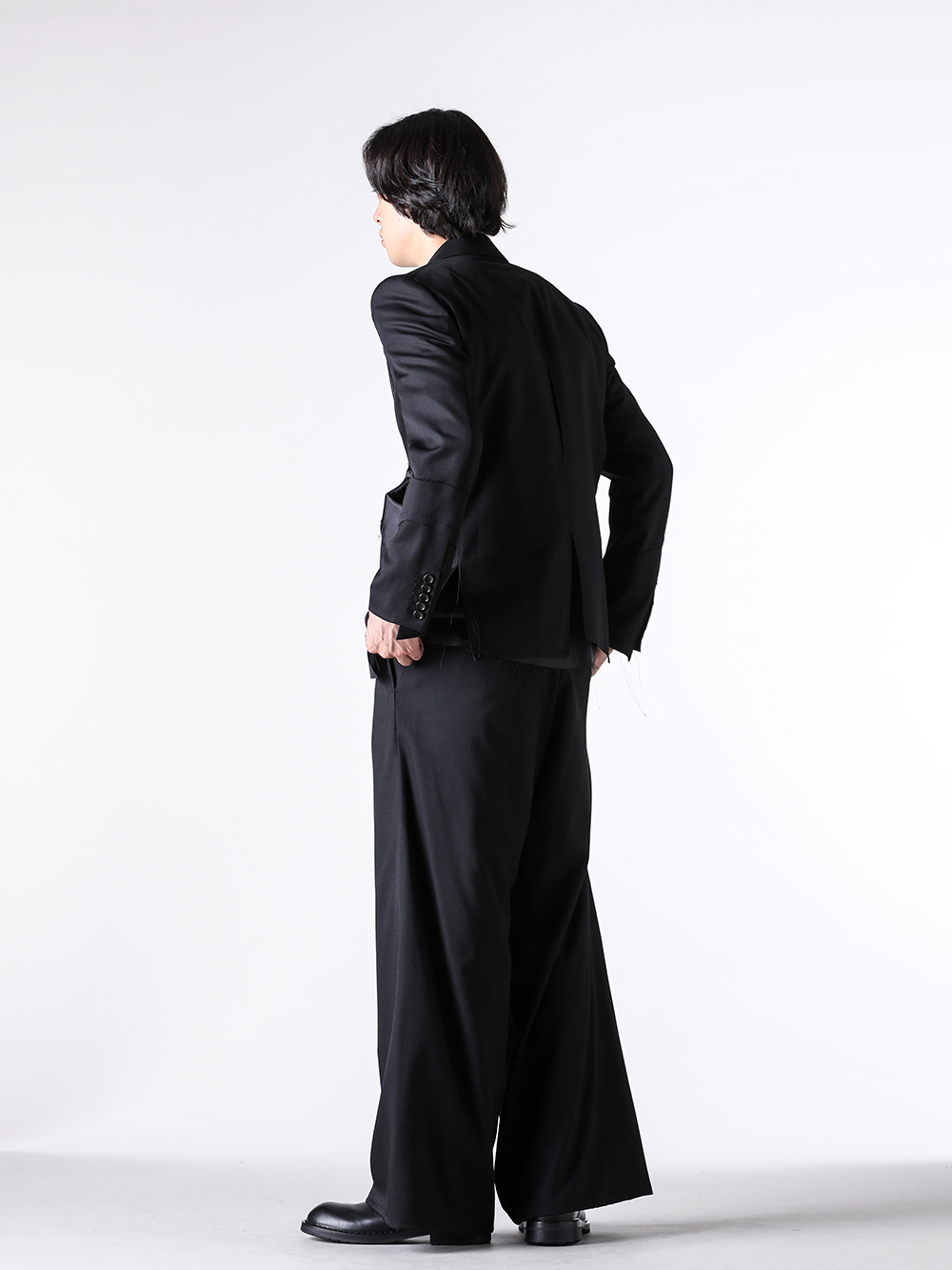 sulvam – 25-26AW – Full Look – 3-004