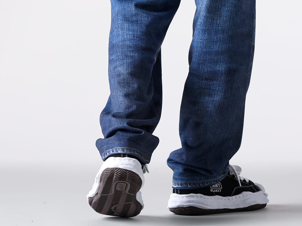 TALKING ABOUT THE ABSTRACTION - 25AW styling - 2526aw-pt-001-blue & 2526aw-pt-001-black Black & White 1-005