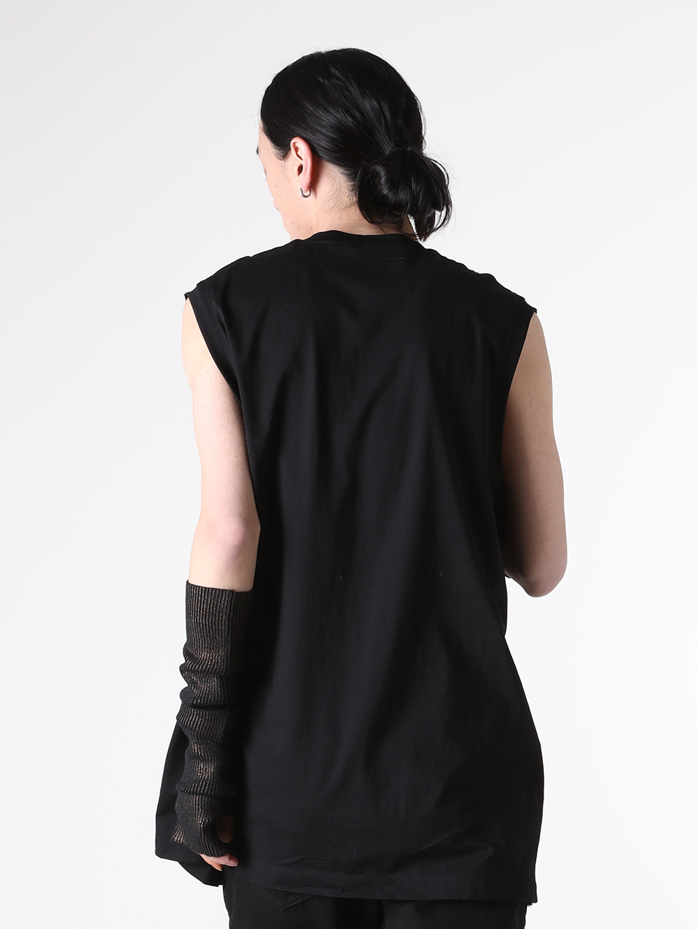 ユリ 入荷情報] JULIUS(ユリウス) より25-26AWコレクションの
