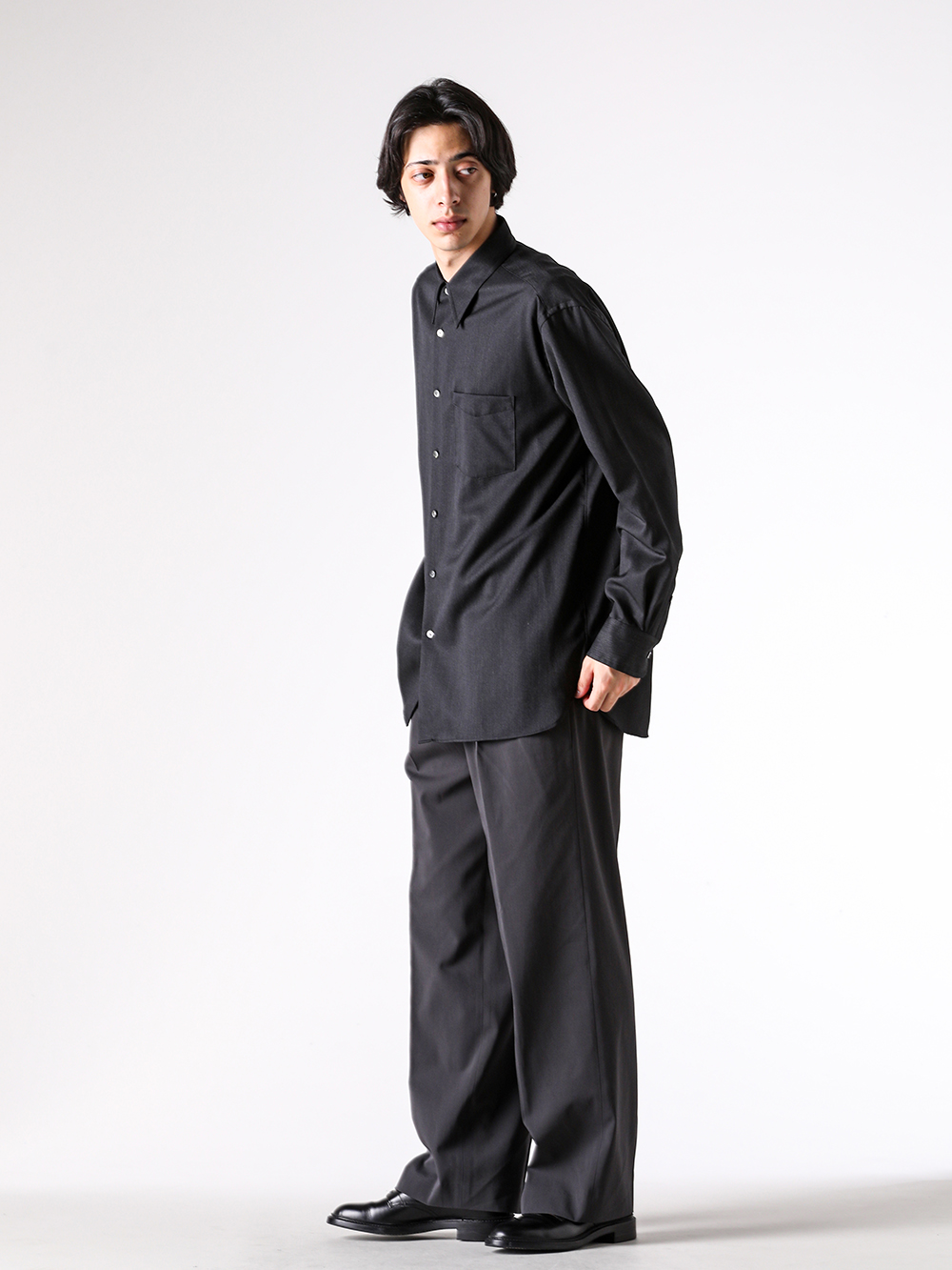 イリス様 燈桜イリス / HIZAKURA IRIS – Vquet Official FunSite