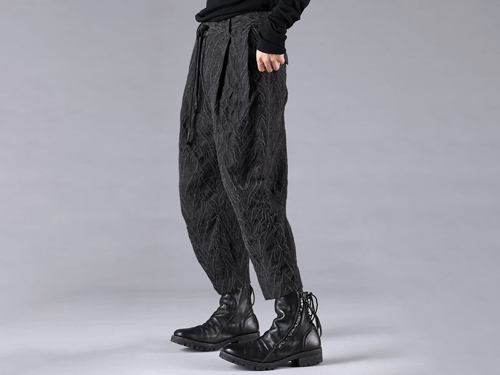 D.HYGEN - 25-26AW  - Pants - Modified Helin Bone Jacquard Cropped Pants （CHARCOAL） - ST107-1125A 2-007