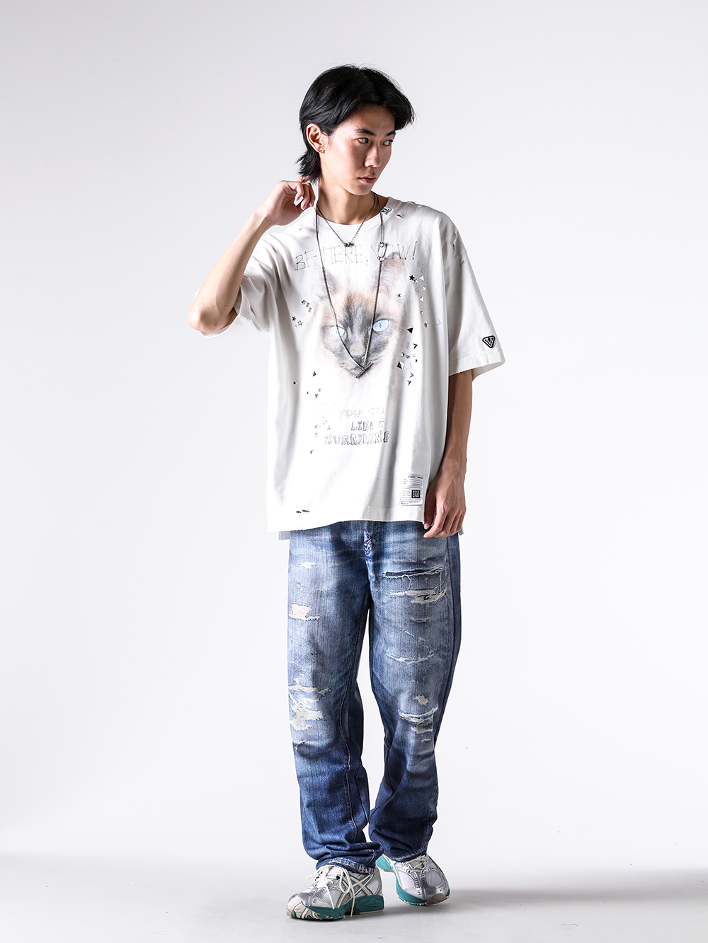 MIHARA YASUHIRO - 25AW - Section 3 - J15TS752 Embellished Distressed Tee - M3312 Necklace Two Skulls - M3015 Necklace Curl - 2526AW-PT-001 Denim Print Straight Pants - 1203A543 GEL-NIMBUS 10.1 - 1203A543.102 3-001