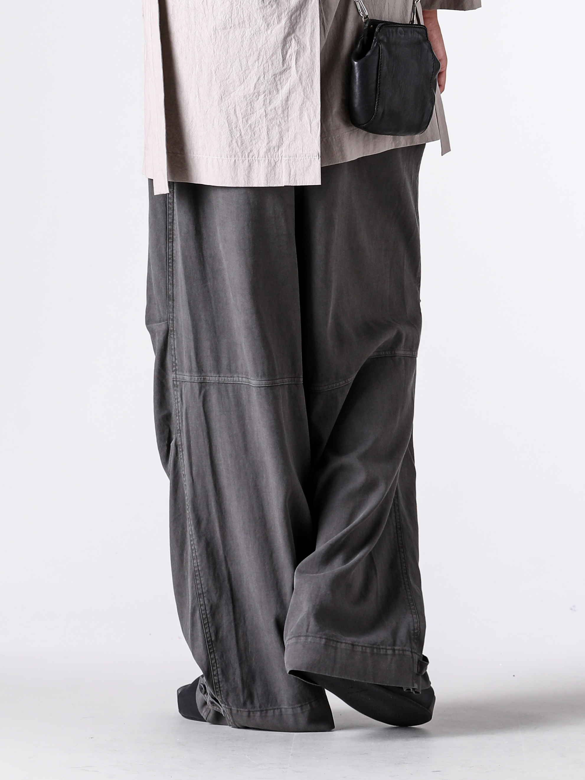 CHIAHUNG SU - 25SS - Heading 2 - VI-3843-04 - High Twist Twill Product-Dyed Wide Pants (B-Gray) - S5/M/US9574-uw900 - MEN'S SLIDE-Black (Black) 2-003