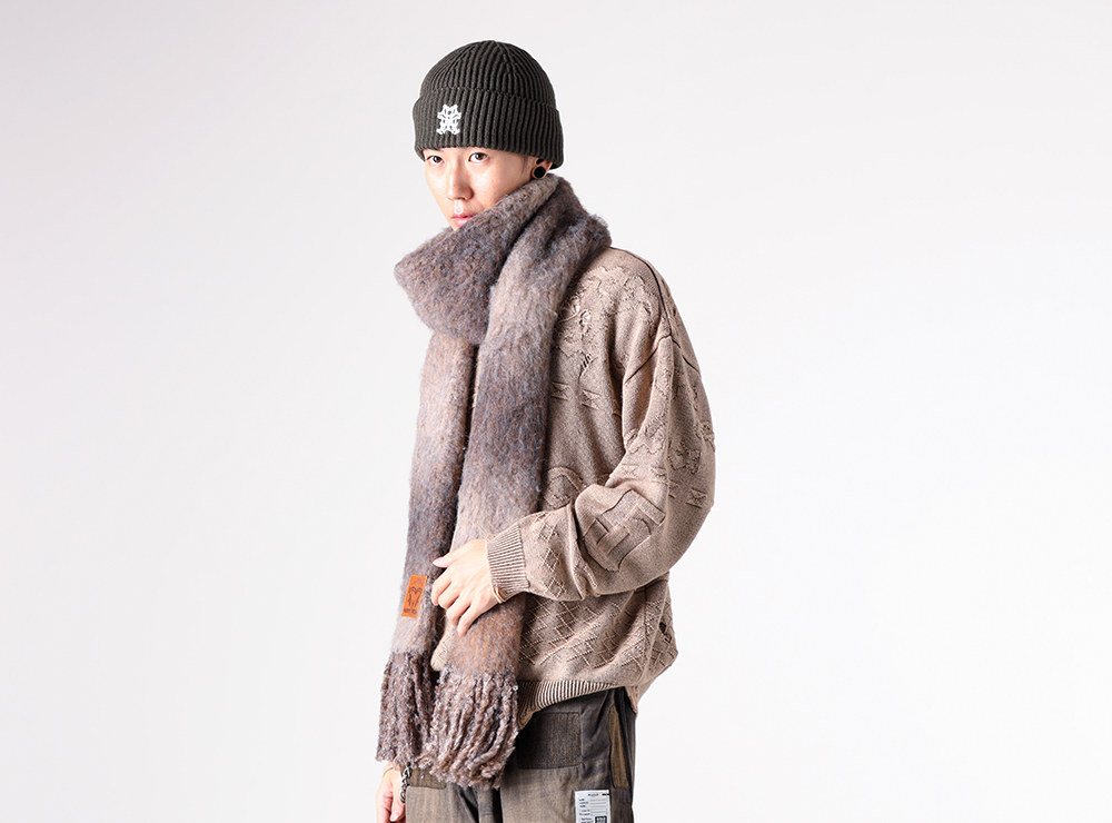シナリー　CFPPなど　み〜様 KAMIYA 25-26AW トライバルニット パッチワークパンツスタイル