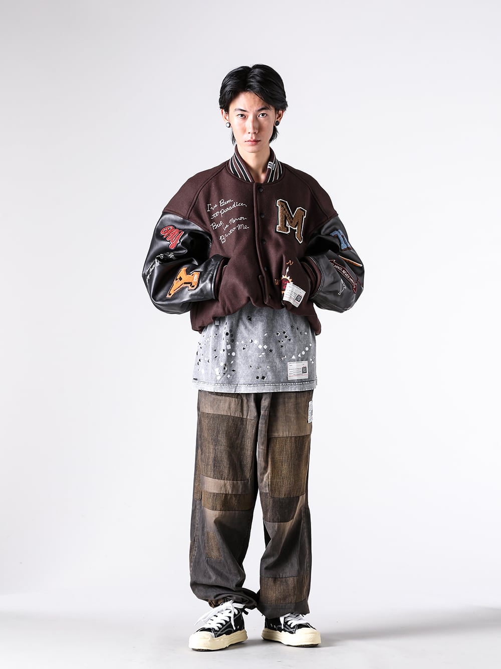 Maison MIHARA YASUHIRO - 25AW - Heading 3 - B15BL041 - Roll-Up Hem Stadium Jumper - A15TS631 - Embellished Bleached Tee - J15PT124 - Patchwork Jeans - A09FW734 - HANK original vintage color sole canvas Low-Top sneaker 3-001
