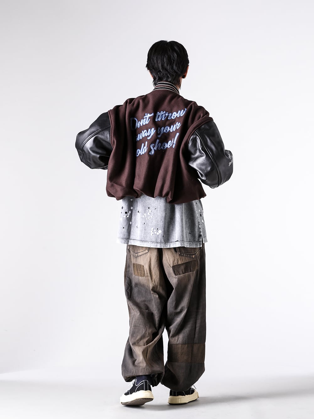 Maison MIHARA YASUHIRO - 25AW - Heading 3 - B15BL041 - Roll-Up Hem Stadium Jumper - A15TS631 - Embellished Bleached Tee - J15PT124 - Patchwork Jeans - A09FW734 - HANK original vintage color sole canvas Low-Top sneaker 3-002