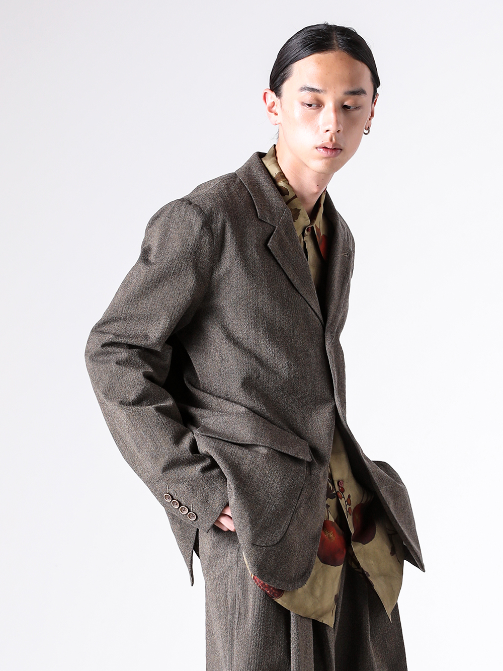 UMA WANG - 25AW スタイリング - 上半身 - W5/M/UM6512 - JUPITER JKT - W5/M/UM1502 - TAB TOP - W5/M/UM3522 1-002