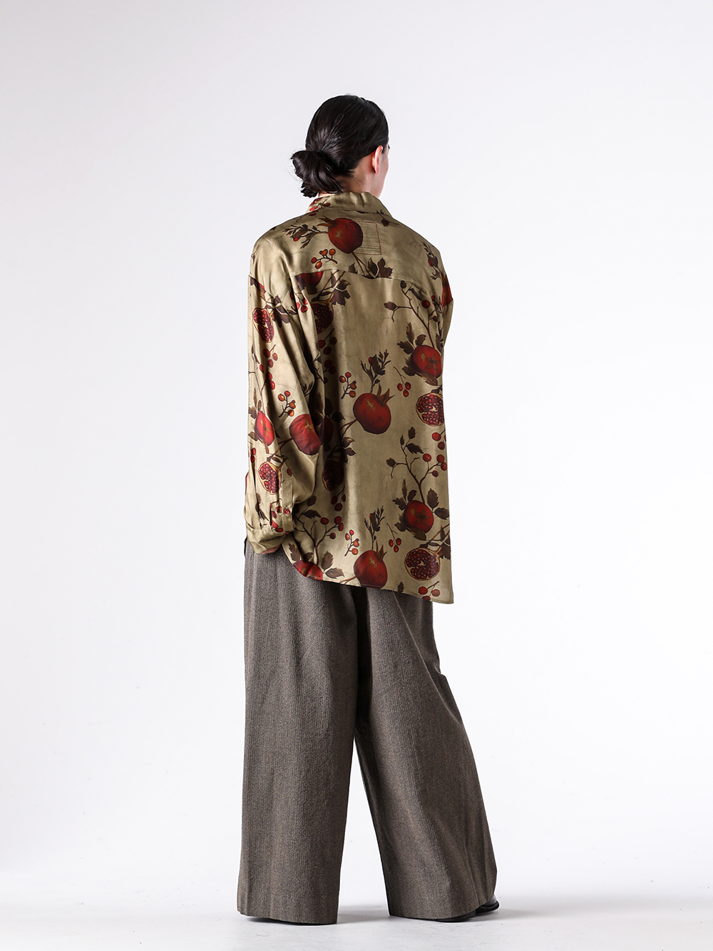 UMA WANG - 25AW - コーディネート全体の写真一覧 - W5/M/UM6512 - JUPITER JKT - W5/M/UM1502 - TAB TOP - W5/M/UM3522 - POETIC PANTS - W5/M/UA0244 - SCARF - W5/M/UB00B2 - WOVEN LEATHER BELT - GR02 - Daddy Shoes 3-006