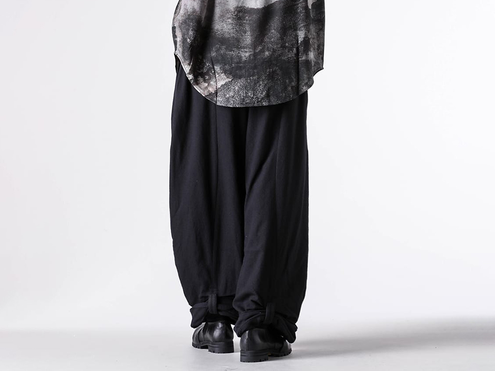 ZIGGY CHEN(ジギーチェン) - 25-26AW - パンツ - Wide-Leg Trousers With Pull Tabs （Black） - 0M2530536 4-004
