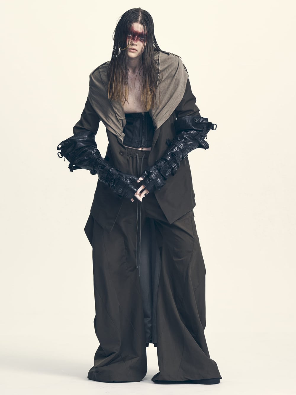 JULIUS 25AW Collection Look 2-009