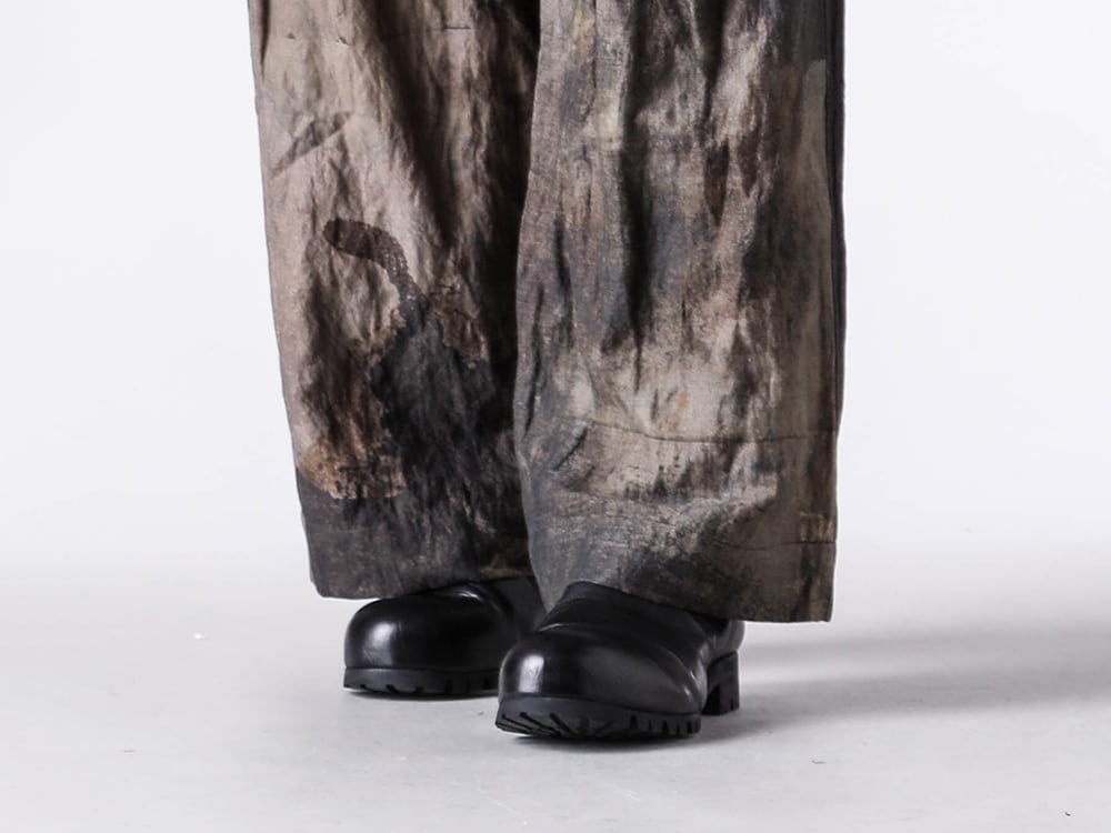 ZIGGY CHEN - 25AW  - Wide-leg trousers with an artistic design - 0M2530514 - Digital Print Straight-Leg Trousers - 0M2513001 - Chelsea Derby Shoes 2-004