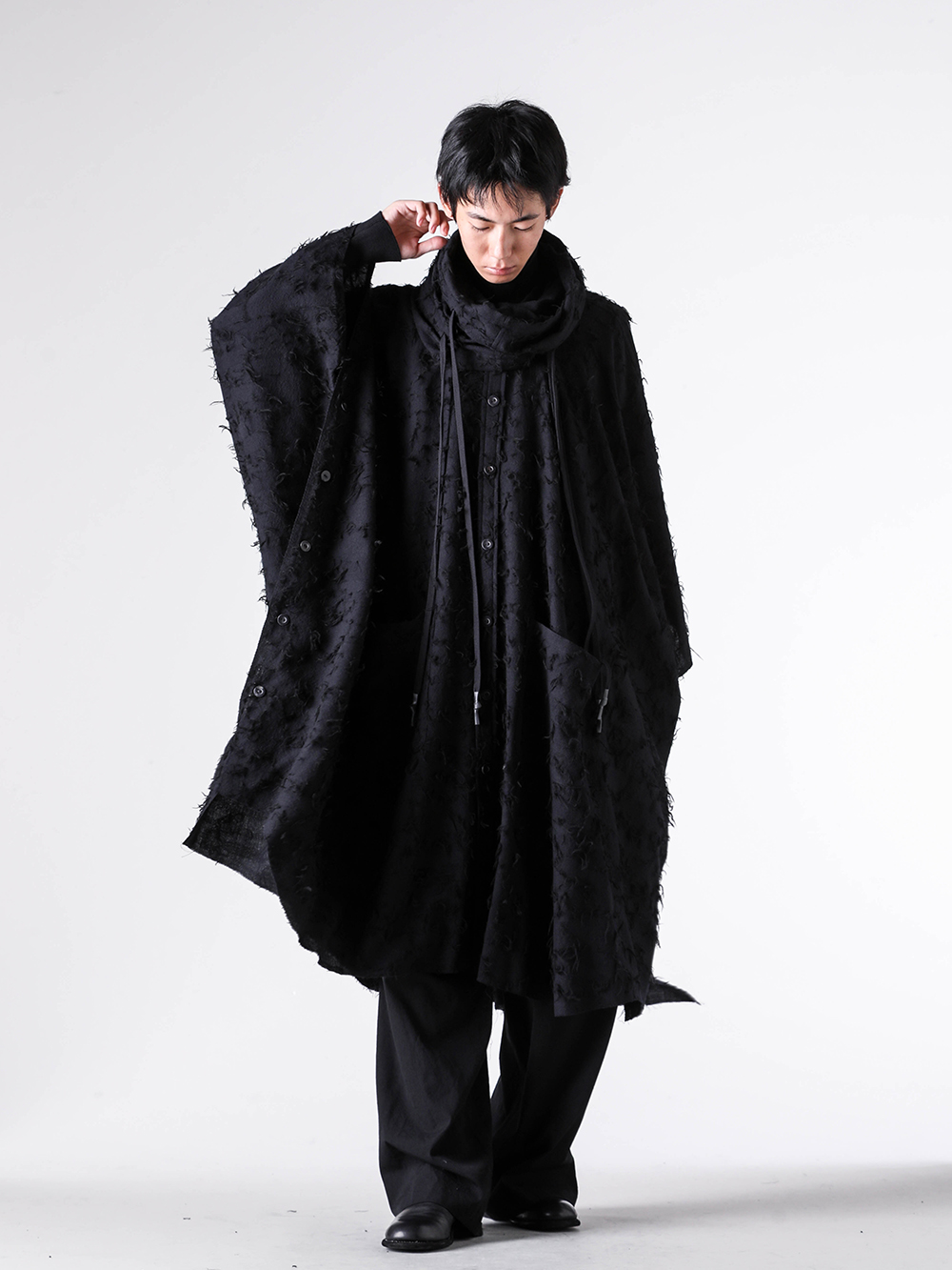 nude:masahiko maruyama - 25-26AW - Shirt - CUT JACQUARD PONCHO SHIRT WITH SNOOD （Black） / NU-1864 4-003