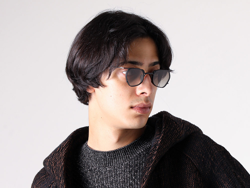 CROMAGNON - 25-26AW - A hooded coat crafted with meticulous attention to fabric selection - Hooded Coat Hand Woven Stripe (CC-SVHWS) - Loose Fit Knit Cotton / Wool (KTS-LWML) - Clip On Sunglasses (RG1999TVA) 1-009