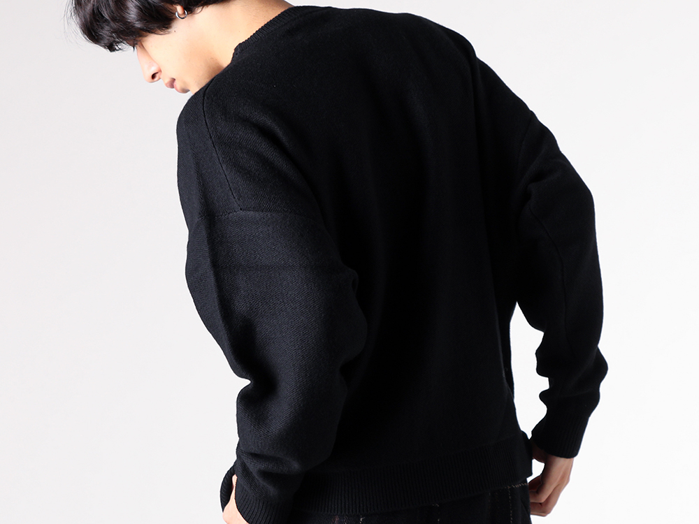 DEVOA - 25-26AW - Minimalist Knit Blending Seamlessly with a Jacket Featuring a Three-Dimensional Silhouette - Jacket Shrink-proof Wool (JKF-MMCN) - Nepal Cashmere Knit Sweater (CK-NCRPO) - Hand Printing Silk Pocket Chief (CA-TTSP) - Clip On Sunglasses (RG1999TVA) 1-007