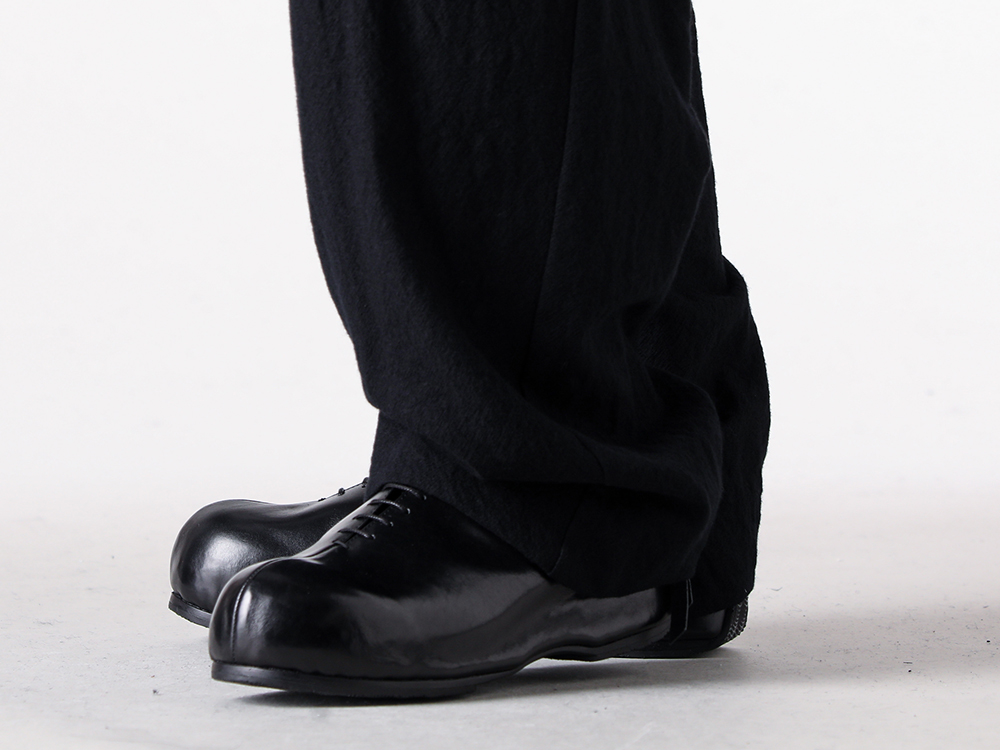 DEVOA - 25-26AW - Baggy Pants Combining Three-Dimensional Pattern and Premium Materials - Baggy Pants Virgin Wool (PTJ-GFKB) - KIDS LOVE GAITE Collaboration In Heel Boots (VI-KLG-001-09) 2-006