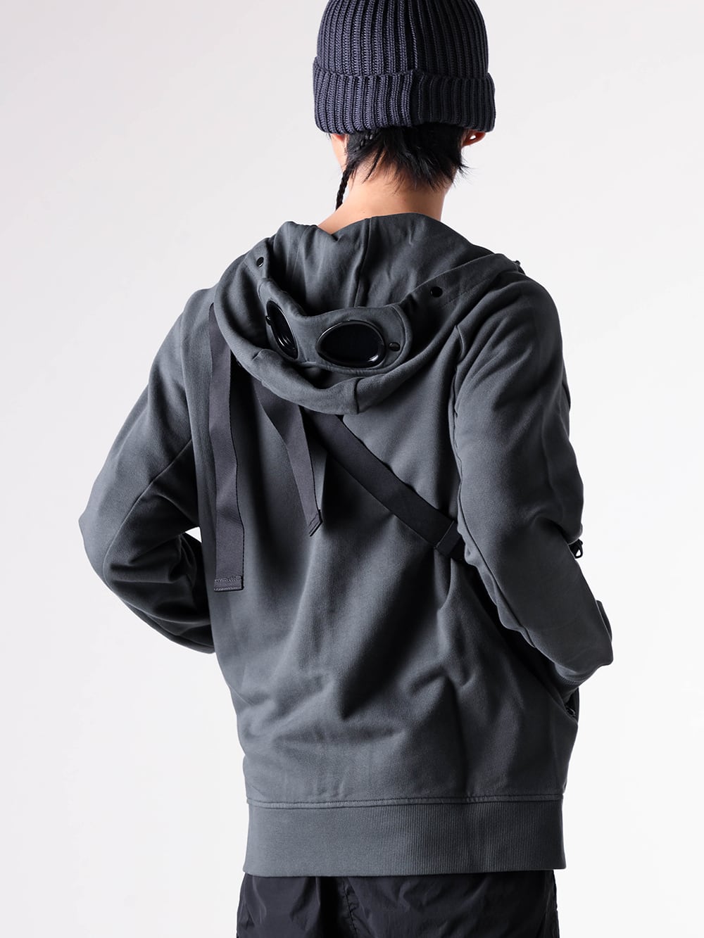 C.P. COMPANY 25-26AW スウェットフーディ テックスタイリング