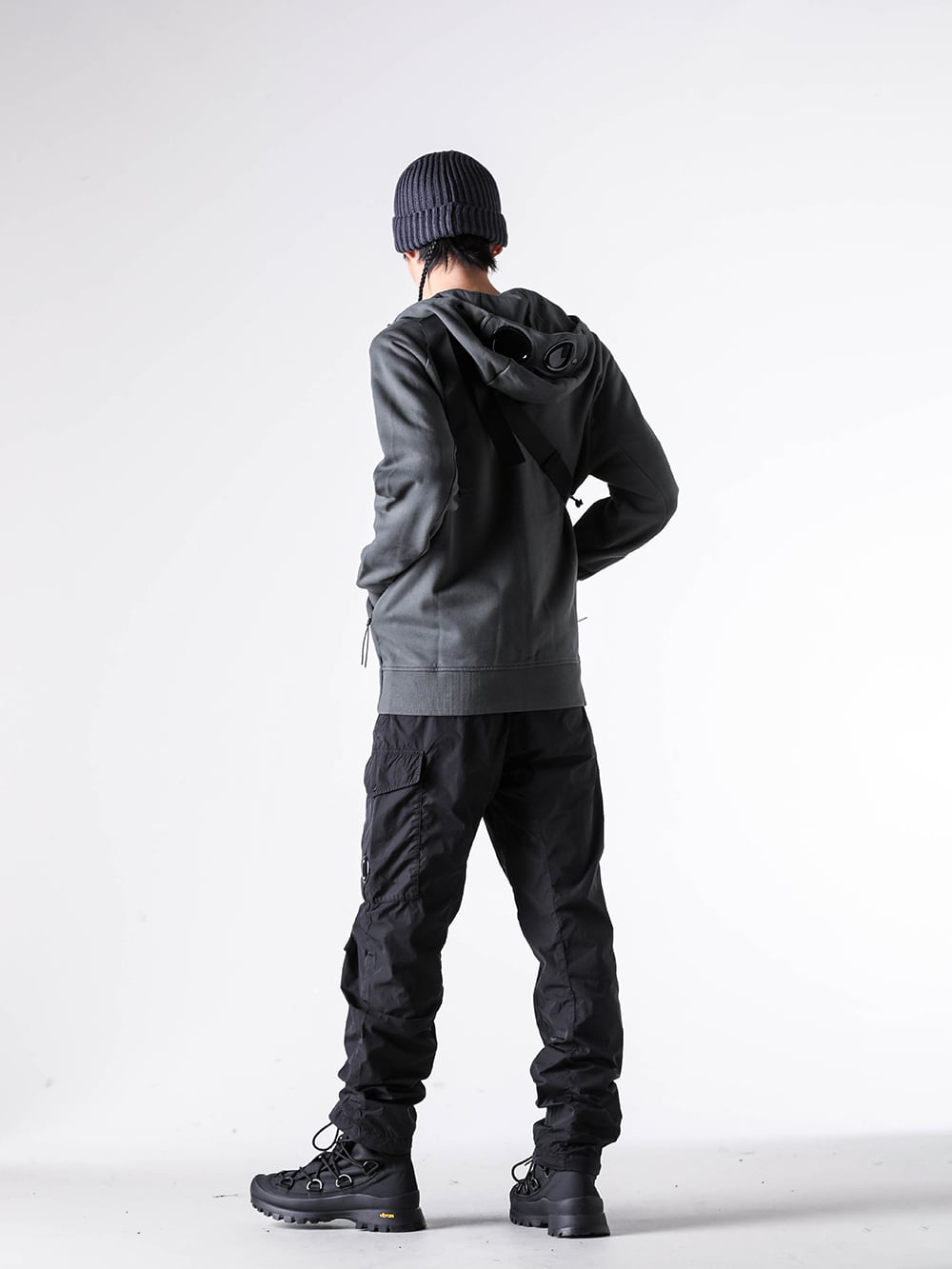 C.P. COMPANY 25-26AW スウェットフーディ テックスタイリング