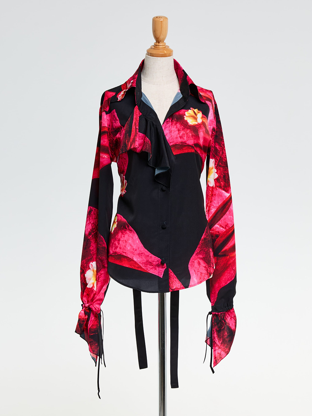 THE ONENESS 2025 Winter/Spring Collection Look  1-004
