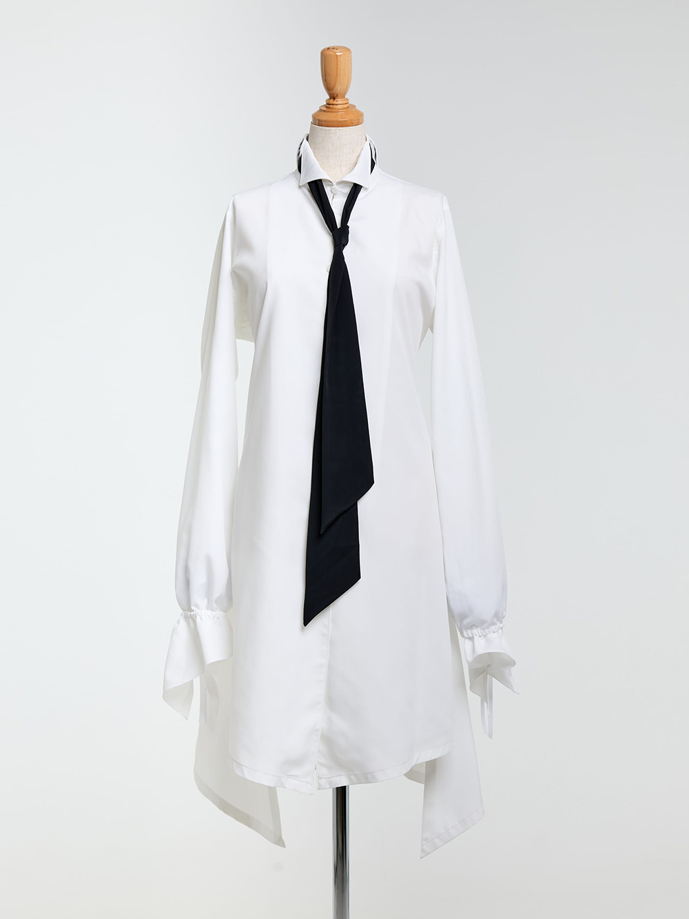 THE ONENESS 2025 Winter/Spring Collection Look  1-005