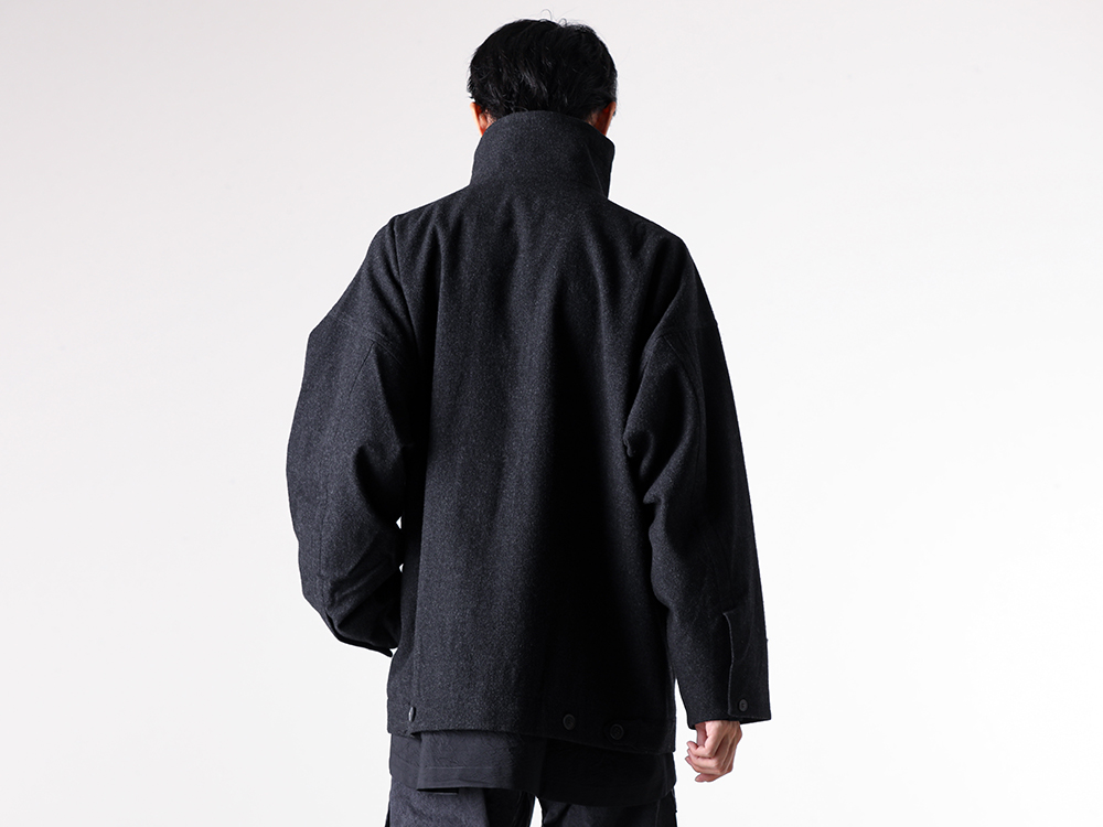 JAN-JANVANESSCHE(ヤンヤンヴァンエシュ) - 25-26AW  - ジャケット - JACKET WITH HIGH STANDING COLLAR （Anthracite） / JACKET#61 2-005