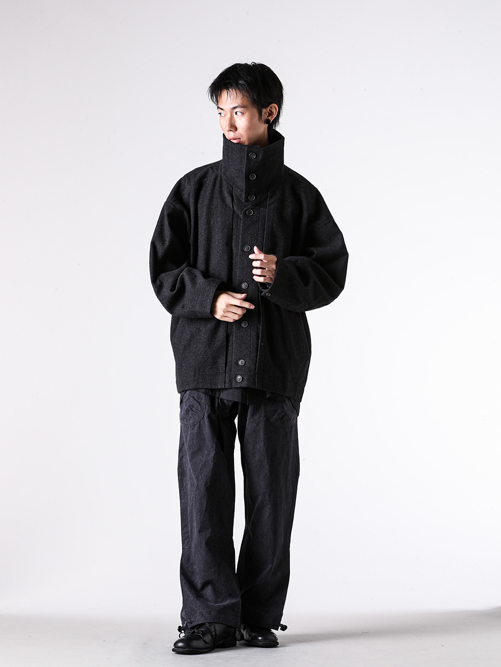 JAN-JANVANESSCHE(ヤンヤンヴァンエシュ) - 25-26AW  - ジャケット - JACKET WITH HIGH STANDING COLLAR （Anthracite） / JACKET#61 2-006