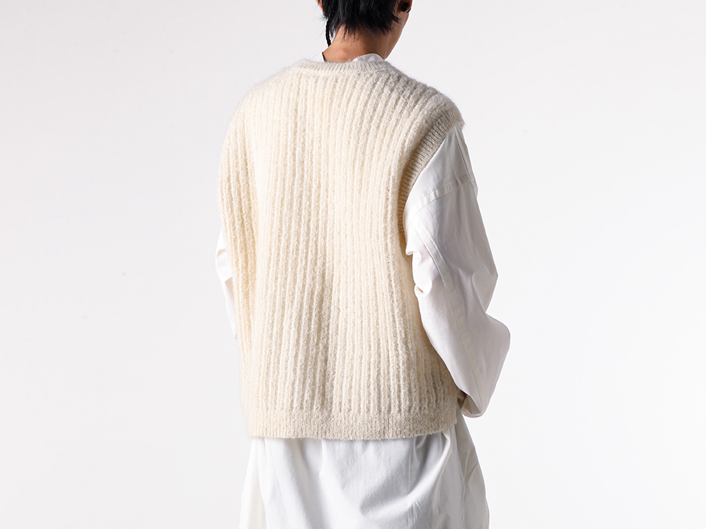 JAN-JANVANESSCHE(ヤンヤンヴァンエシュ) - 25-26AW - ニット - SLEEVELESS V-NECK KNIT （Natural） / KNIT#72 3-002