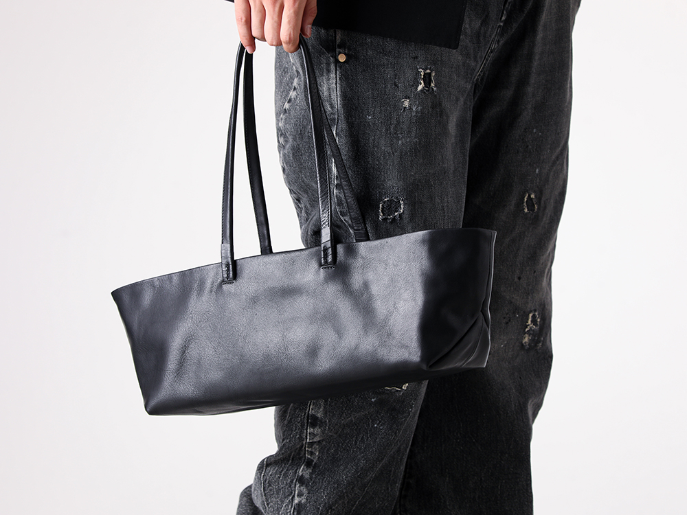 ISO - 25AW  - 下半身 - ISO-035-TRS ISO x ANACHRONORM Damaged Denim Curve Pants - VI-KLG-001-09 KIDS LOVE GAITE Collaboration In Heel Boots - 24fwot010-cow Ogata Tote M：Cow 2-007