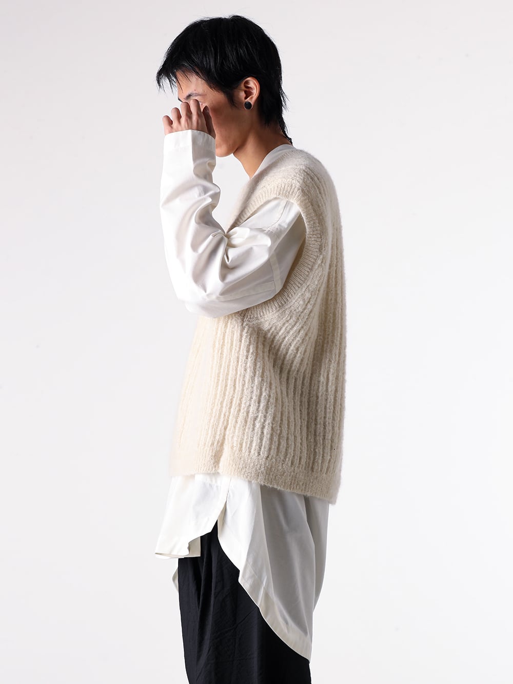 O project - 25AW Styling - Upper Body - KNIT#72 - SLEEVELESS V-NECK KNIT - TUNIC#42 - KIMONO COLLAR LOOSE FIT TUNIC 1-002