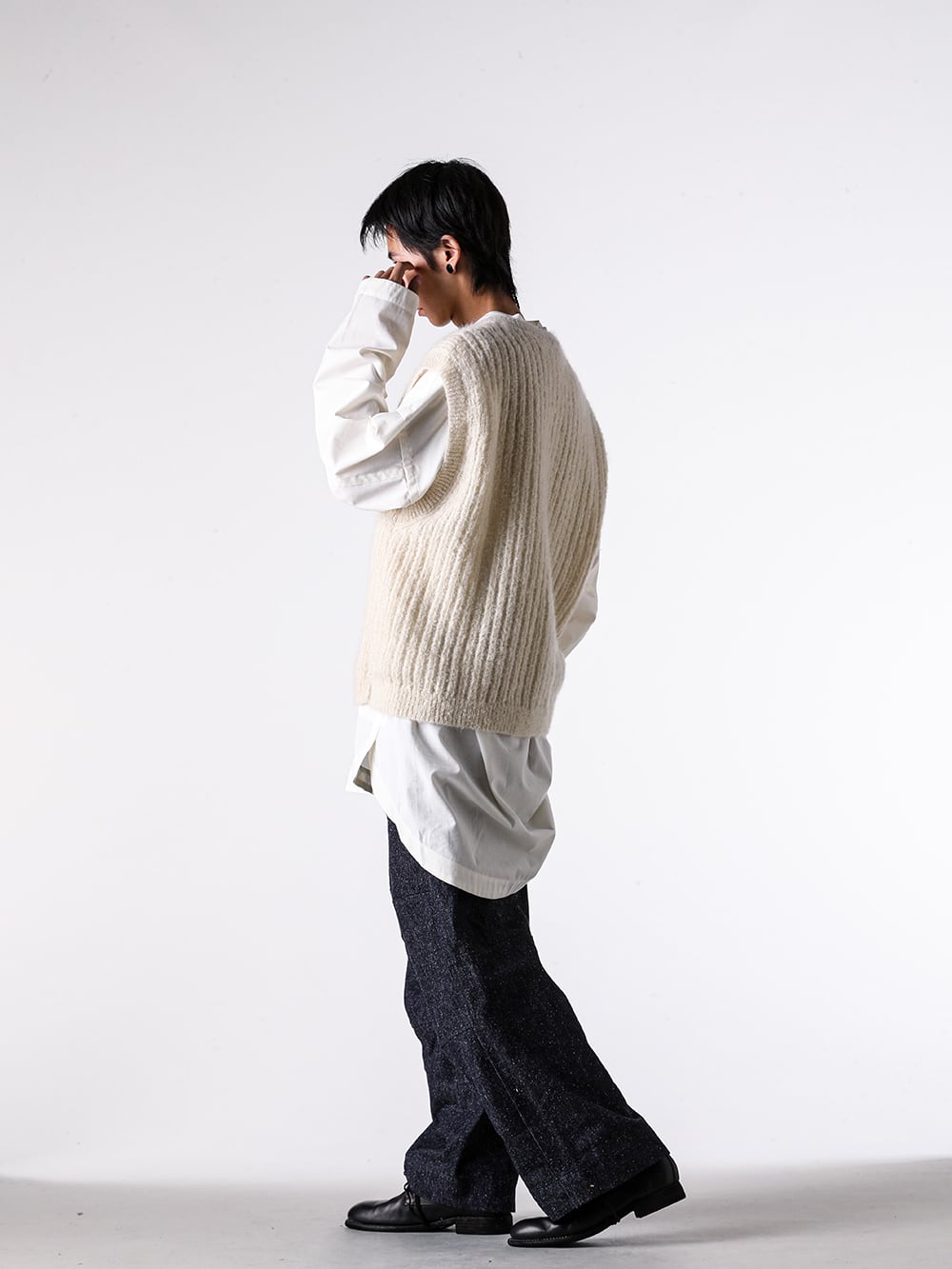 O project - 25AW - Heading 3 - KNIT#72 - SLEEVELESS V-NECK KNIT - TUNIC#42 - KIMONO COLLAR LOOSE FIT TUNIC - O20TR3 - DENIM UTILITY TROUSER - 992X - Classic Derby Shoes Laced Up Single Sole Wide Model 3-002