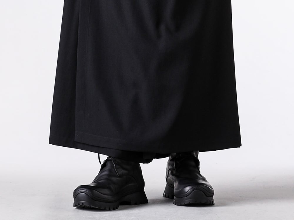 Y's for men - 25AW - Brand Signature Wrap Pants with Vertical Flowing Drapes - HM-P07-100 - wraparound pants - HL-E27-772 - LACE UP SIDE ZIP boots 2-004