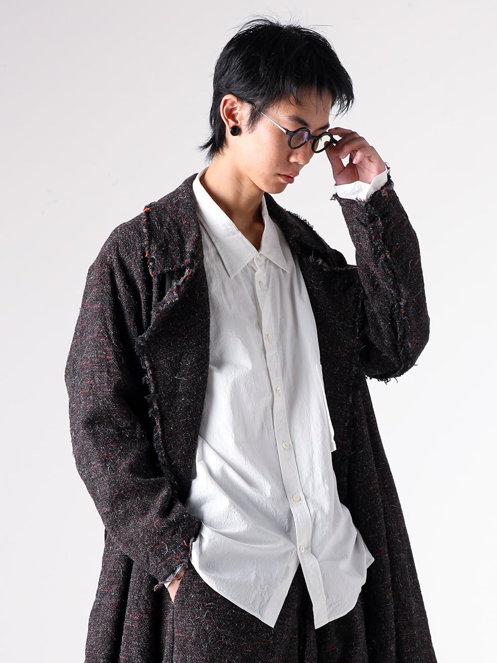 KLASICA - 25AW Styling - A gown coat that exudes overwhelming presence just by throwing it on - 25F-GCT-A01 - Cut off Hem Belted Gown Coat - 25F-SH49-G40 - Plain looks unbalance shirts 1-005