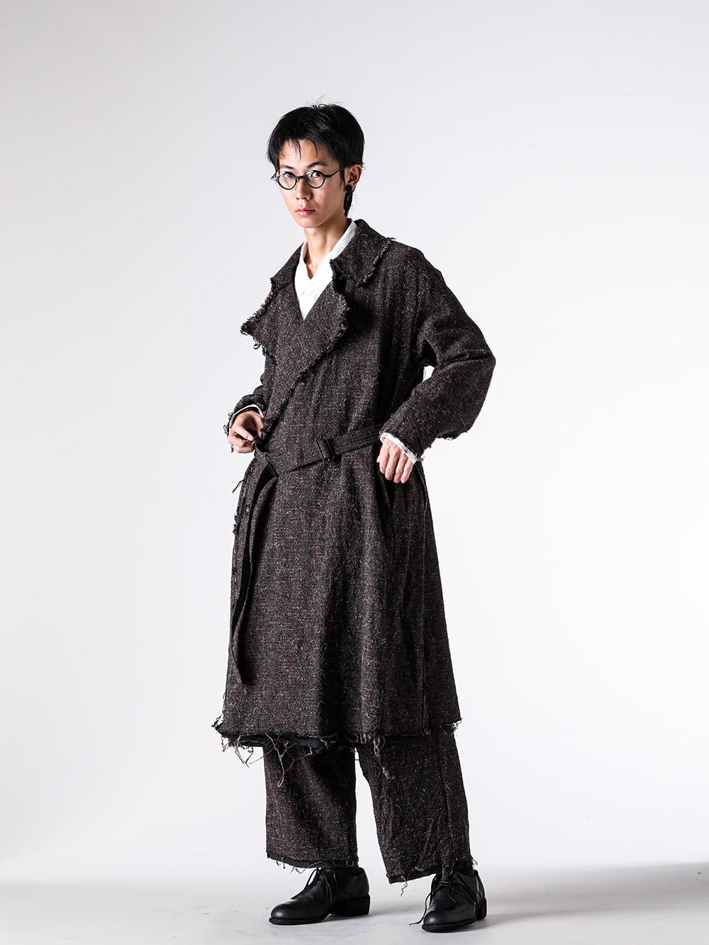 KLASICA - 25AW - Full Outfit Photo Gallery - 25F-GCT-A01 - Cut off Hem Belted Gown Coat - 25F-SH49-G40 - Plain Looks Unbalance Shirts - 25F-TRS-A06 - Bias Tuck Strings Tapered TRS - 792X - Derby Shoes Double Sole 3-001