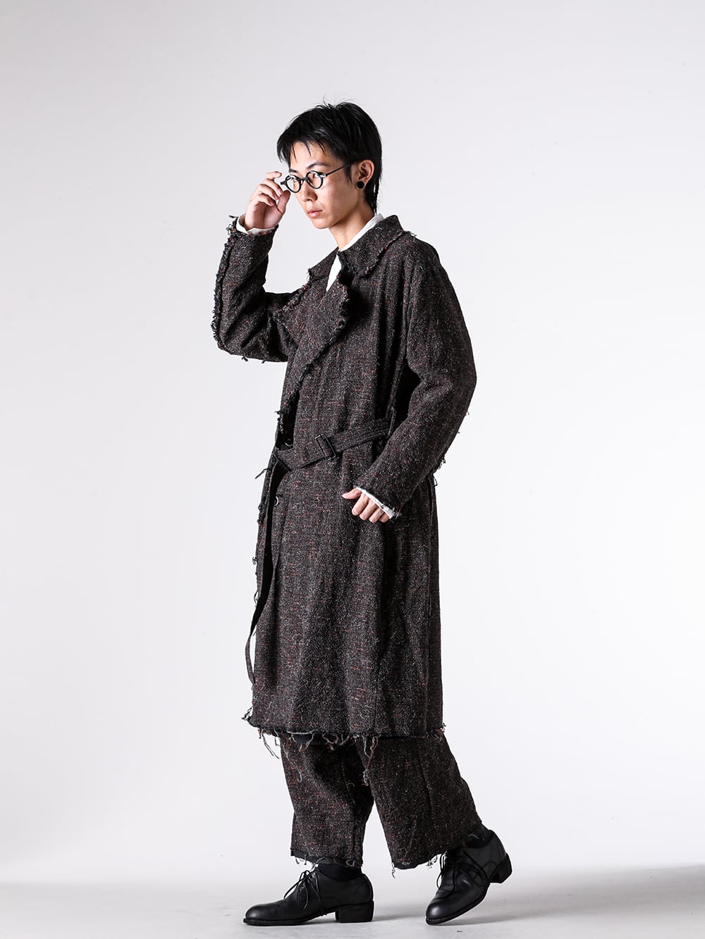 KLASICA - 25AW - Full Outfit Photo Gallery - 25F-GCT-A01 - Cut off Hem Belted Gown Coat - 25F-SH49-G40 - Plain Looks Unbalance Shirts - 25F-TRS-A06 - Bias Tuck Strings Tapered TRS - 792X - Derby Shoes Double Sole 3-002