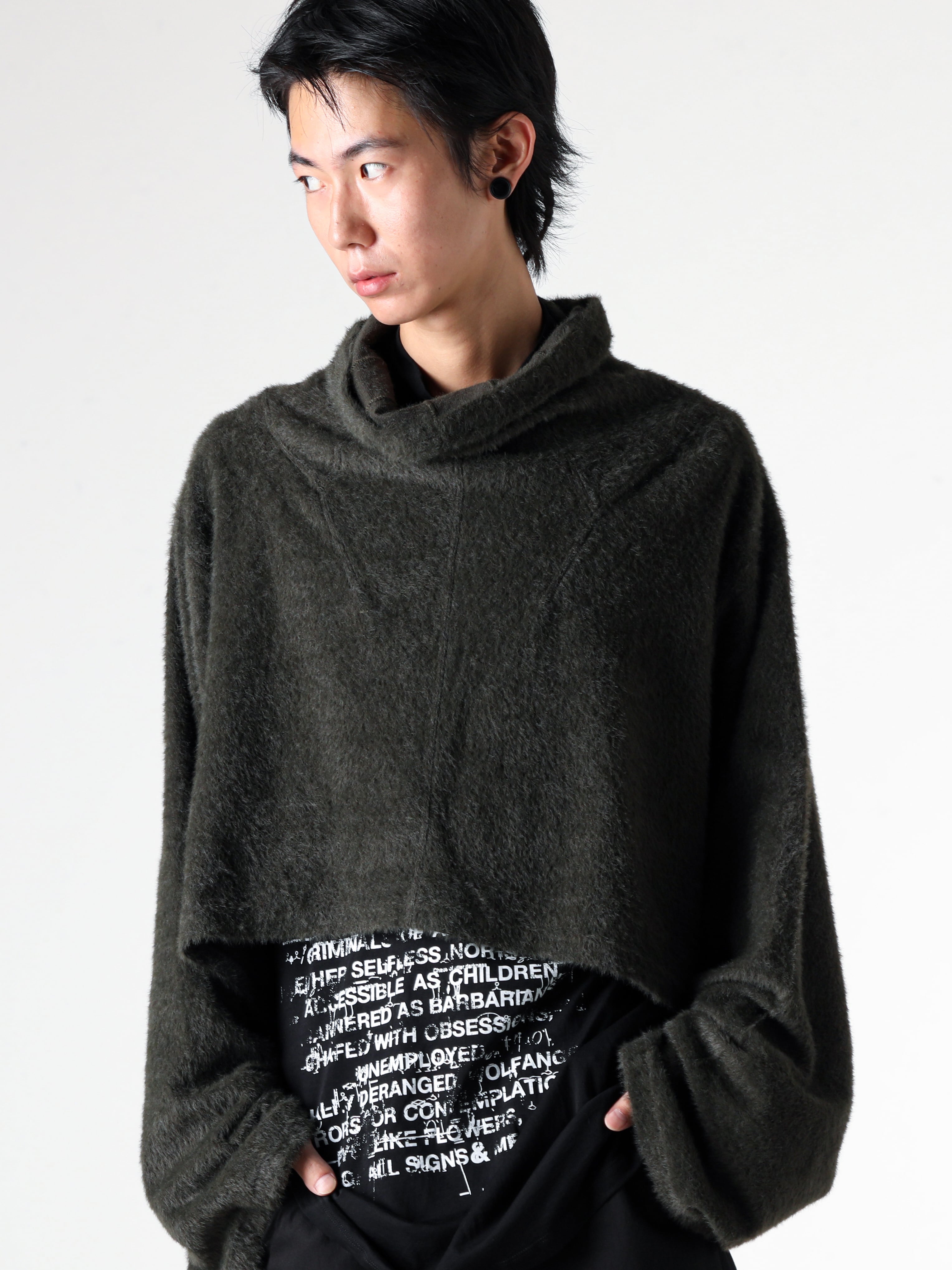 JULIUS - 25AW styling - Shaggy Knit with a Rich, Textured Fabric - 917KNM5 - MINK MOLE INLAY KNIT SWEATER - 917CPM6 - CUPRO/COTTON JERSEY T-SHIRT 1-001