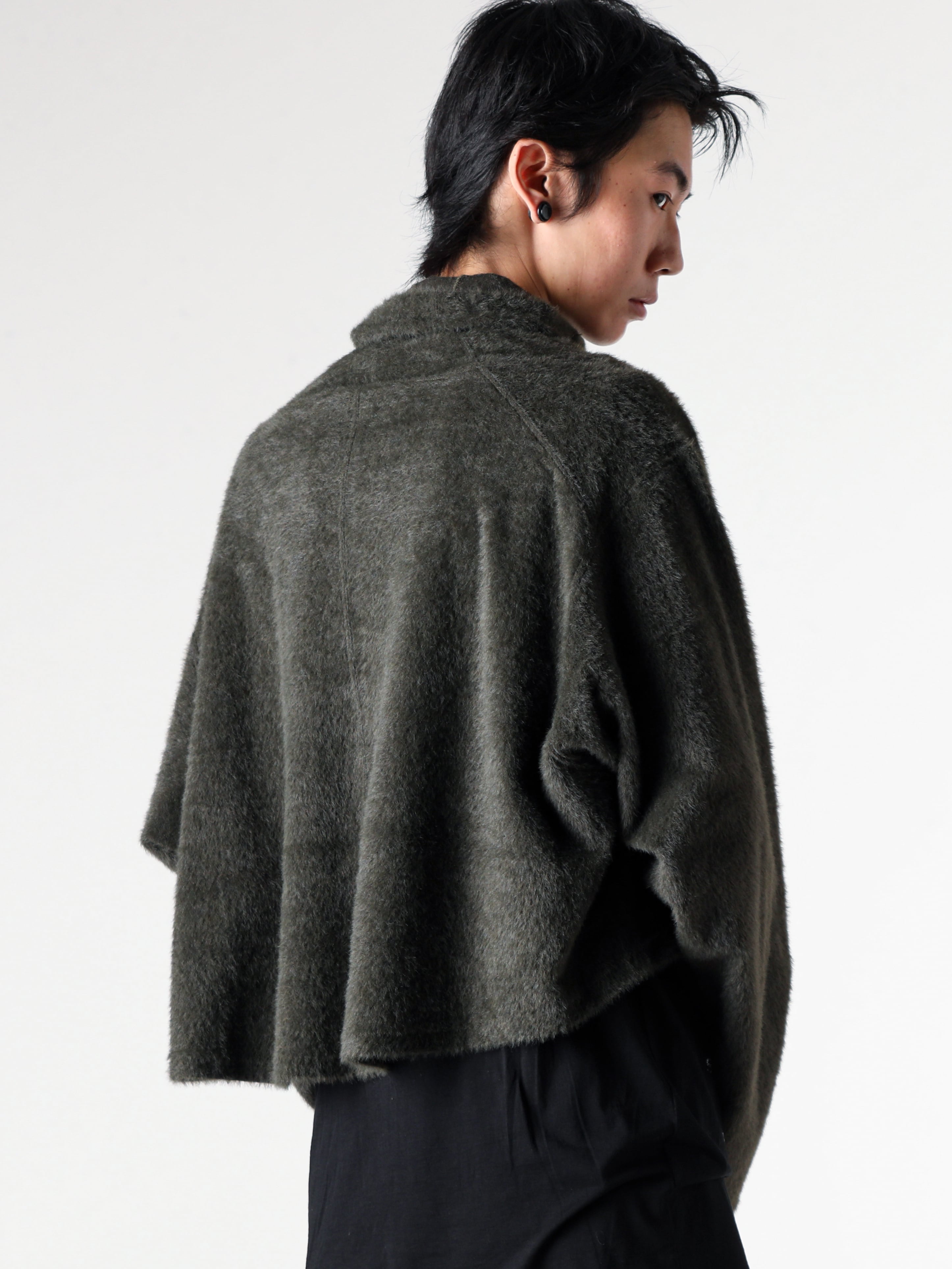 JULIUS - 25AW styling - Shaggy Knit with a Rich, Textured Fabric - 917KNM5 - MINK MOLE INLAY KNIT SWEATER - 917CPM6 - CUPRO/COTTON JERSEY T-SHIRT 1-003