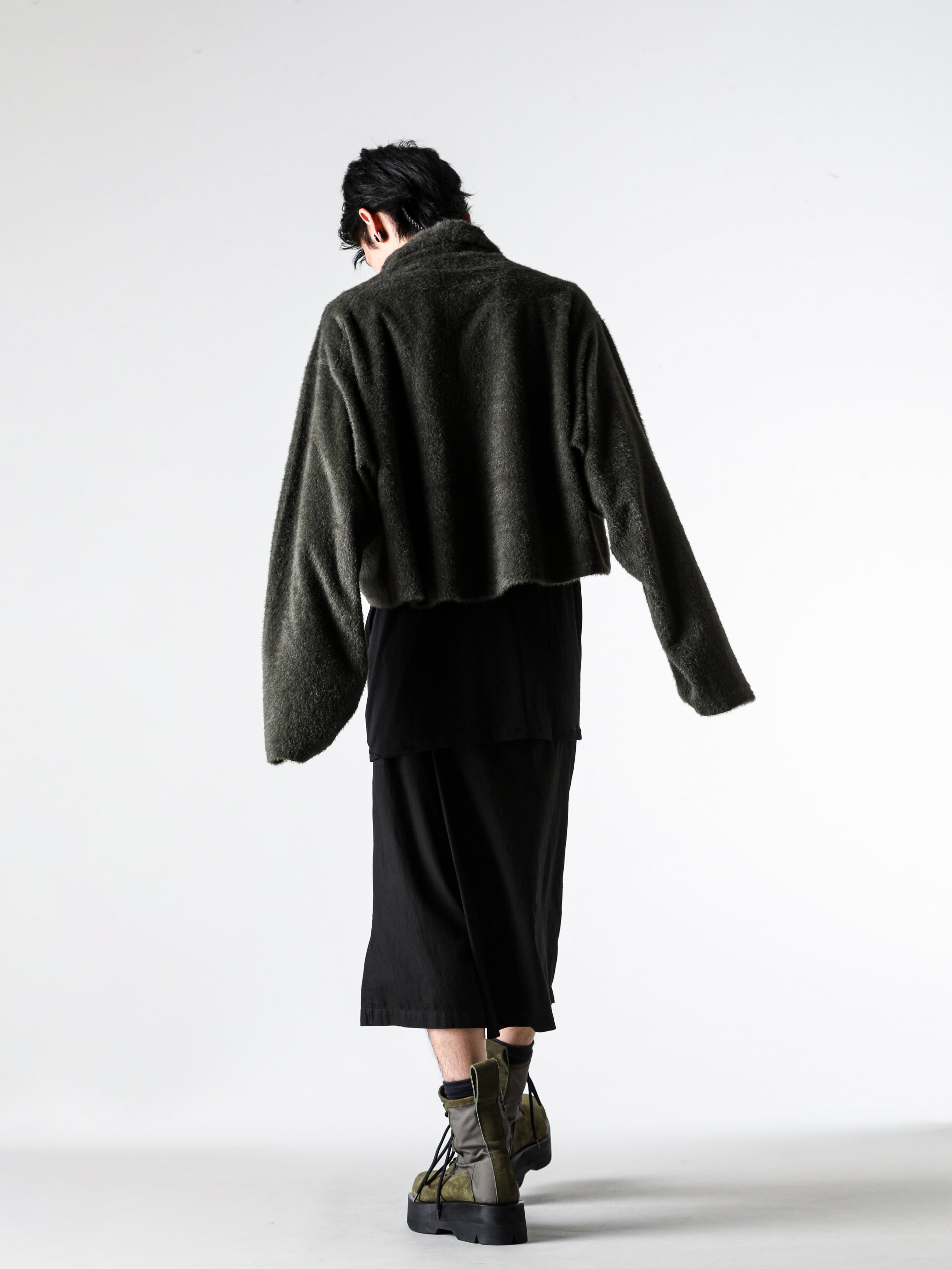 JULIUS - 25AW - Full outfit - 917KNM5 - MINK MOLE INLAY KNIT SWEATER - 917CPM6 - CUPRO/COTTON JERSEY T-SHIRT - 917PAM19 - RAYON/COTTON CLOTH PANTS - 907FWM1-S - COW VELOR BOOTS 3-005