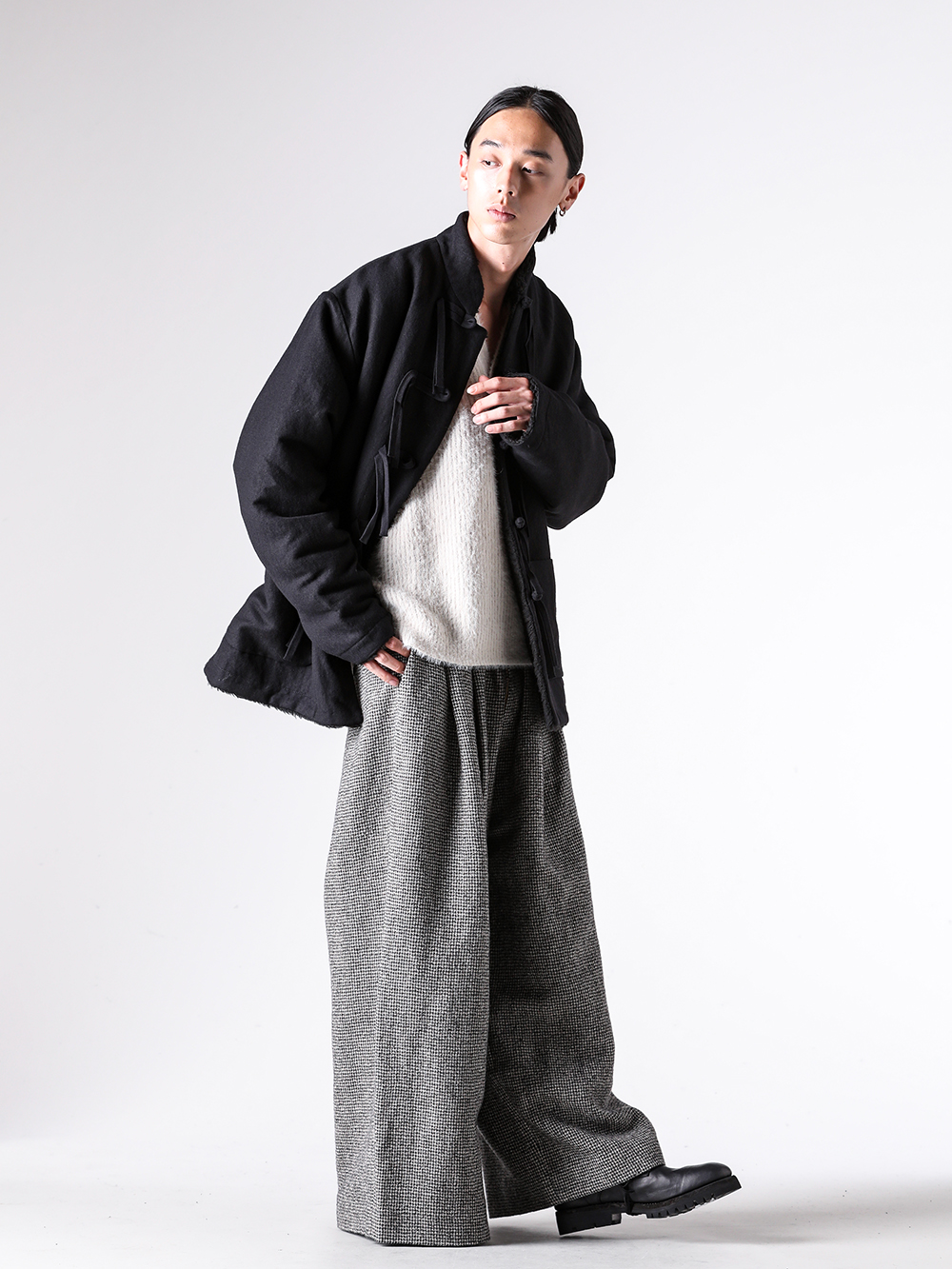 UMA WANG - 25-26AW - Full coordination photo gallery - JAPE JKT (W5/M/UM6547) - POLO TOP (W5/M/UK7584) - POETIC PANTS (W5/M/UM3521) - Norwegian Welted Derby Shoes Vibram Sole (792VX) 3-004