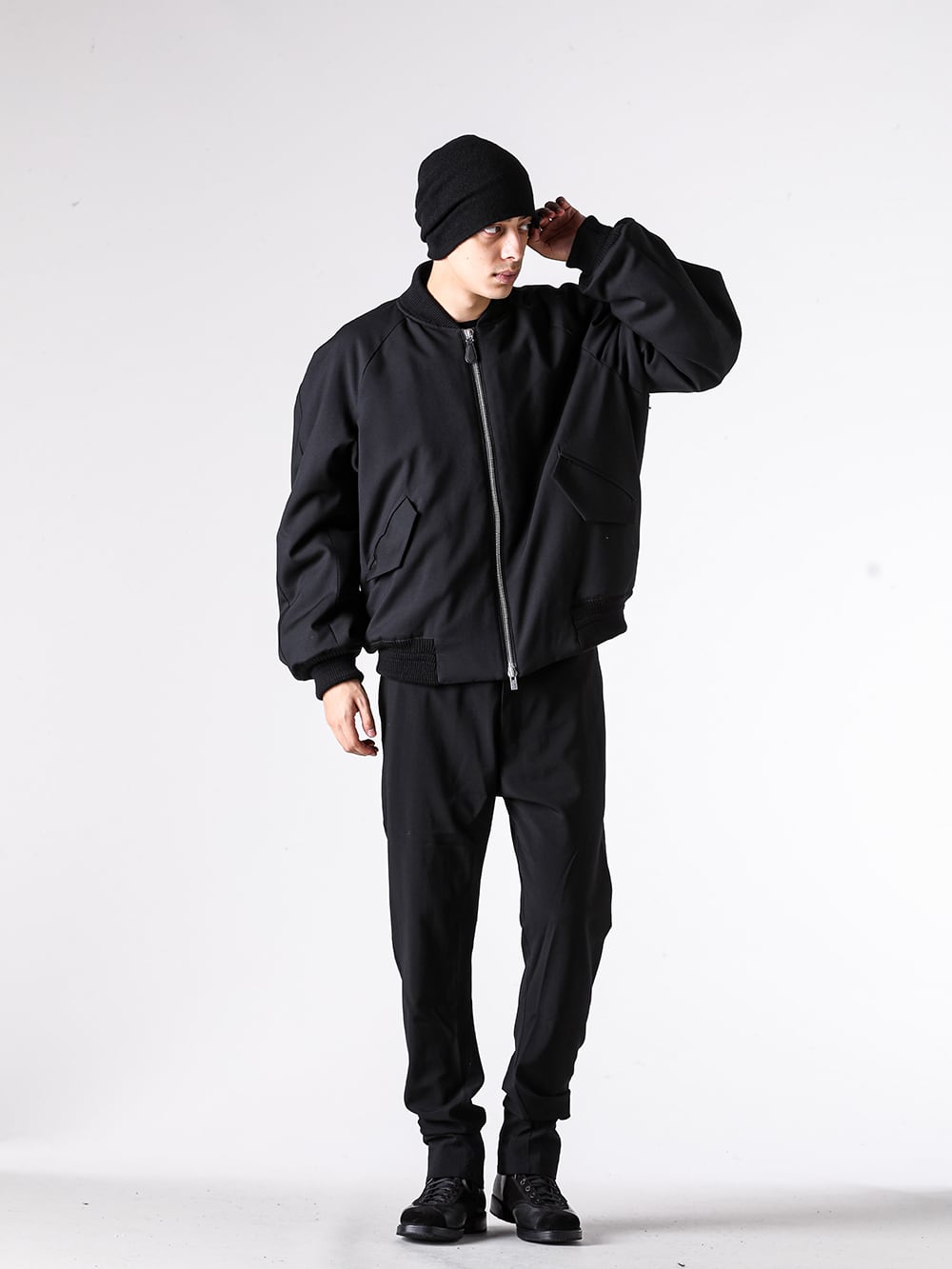 CROMAGNON - 25AW - コーディネート全体の写真一覧 - CJ-LSRGB - MA-1 Jacket Wool Gabardine - KTS-MCK3 - Knit Long Sleeve Merino Wool / Cotton - PTJ-SPWS - Slim Pants Shrink-proof Wool - FW-ASPBB - ASP × DEVOA Hand Made BootsASP × DEVOA Hand Made Boots - CK-CKT1 - Knit Cap Pure Cashmere 3-001