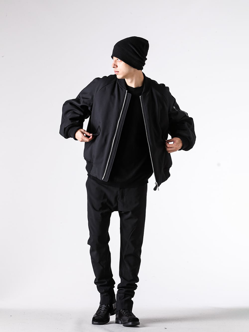 CROMAGNON - 25AW - コーディネート全体の写真一覧 - CJ-LSRGB - MA-1 Jacket Wool Gabardine - KTS-MCK3 - Knit Long Sleeve Merino Wool / Cotton - PTJ-SPWS - Slim Pants Shrink-proof Wool - FW-ASPBB - ASP × DEVOA Hand Made BootsASP × DEVOA Hand Made Boots - CK-CKT1 - Knit Cap Pure Cashmere 3-005