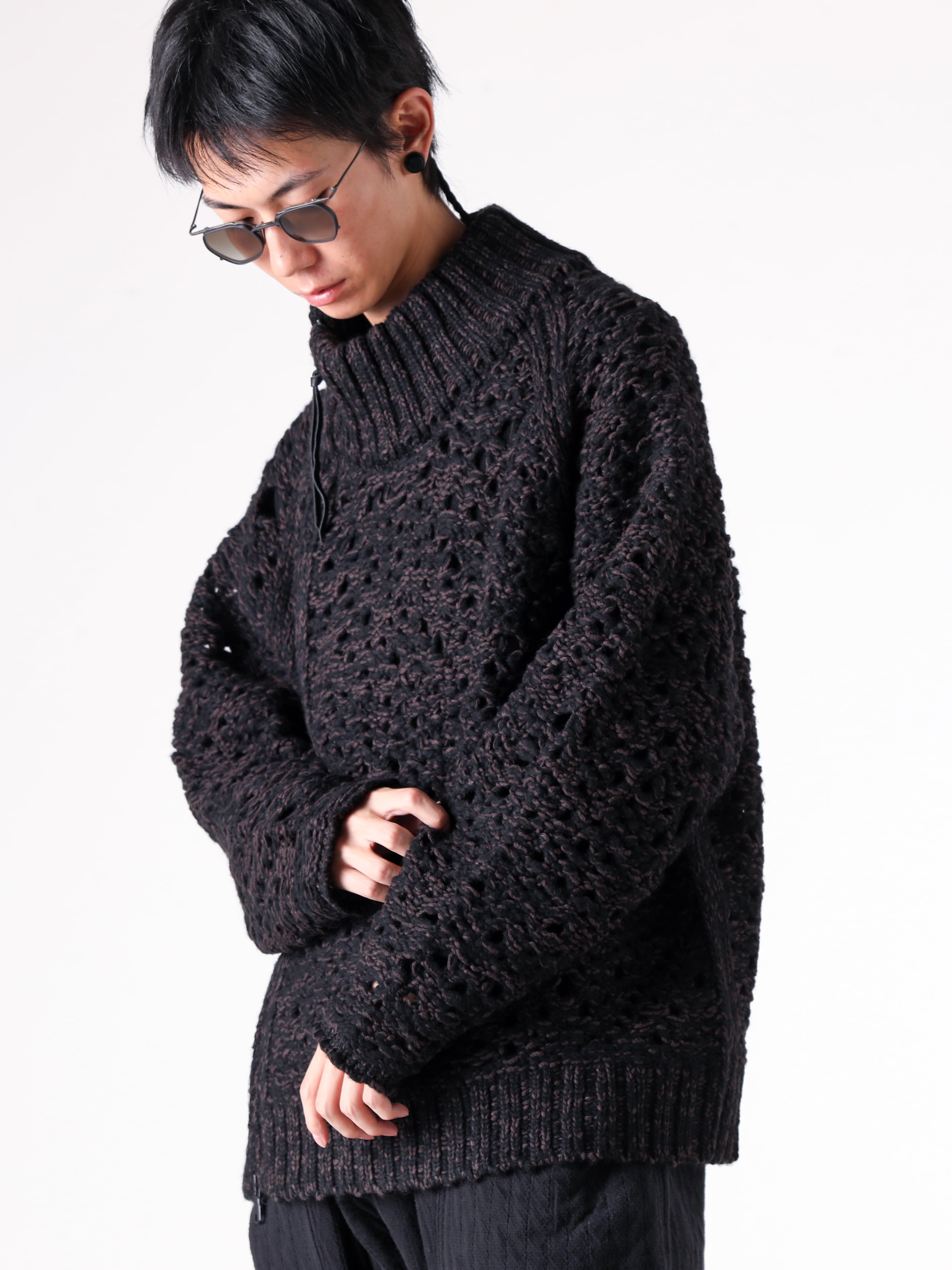 The Viridi-anne 25AW ハイネックニット オールブラックコーディネート