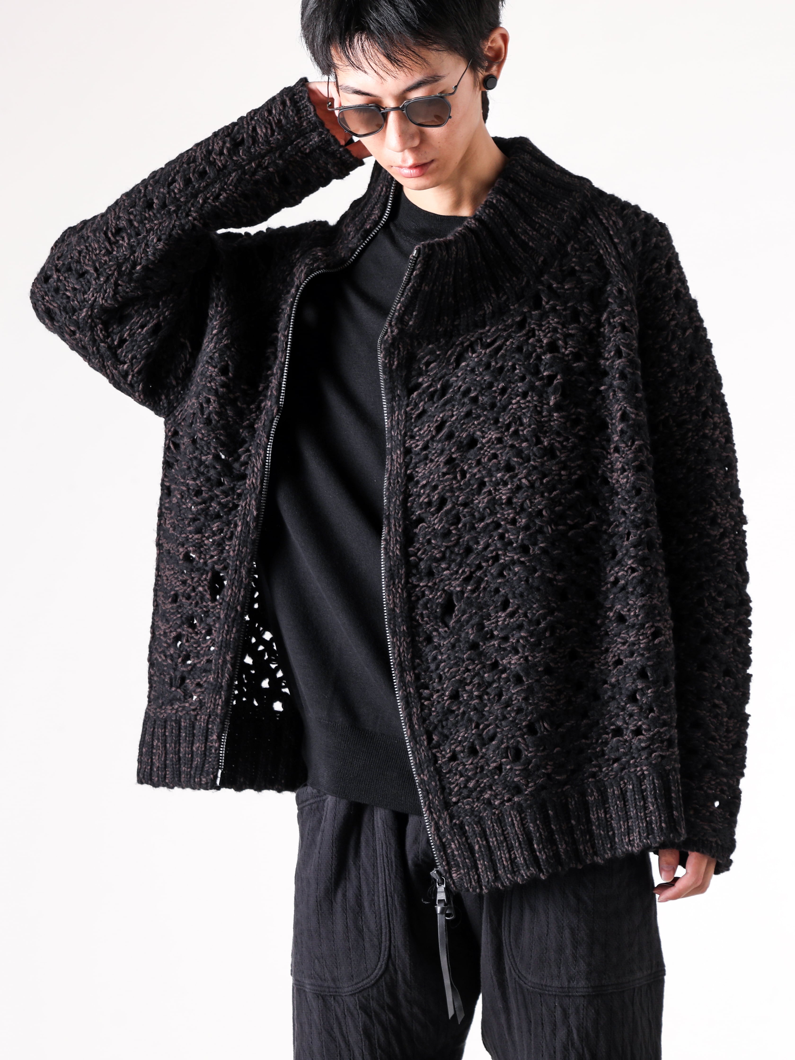 The Viridi-anne 25AW ハイネックニット オールブラックコーディネート