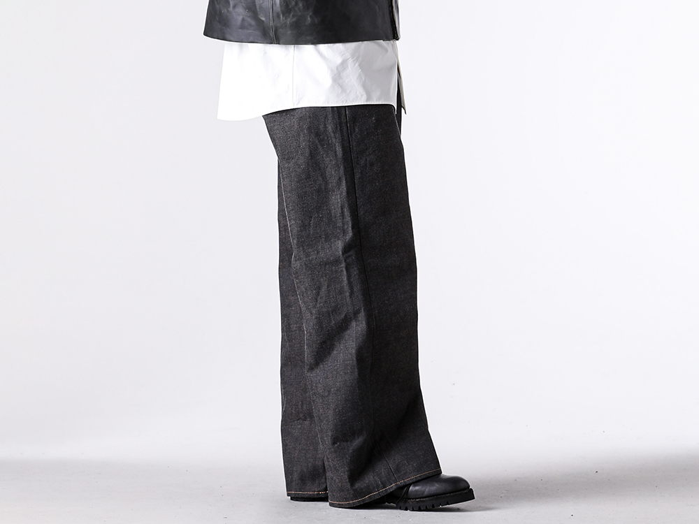 daisuke tanabe - 25-26AW - lower body - Coffee Black Denim Trousers (00_902) - Norwegian Welted Derby Shoes 2-004