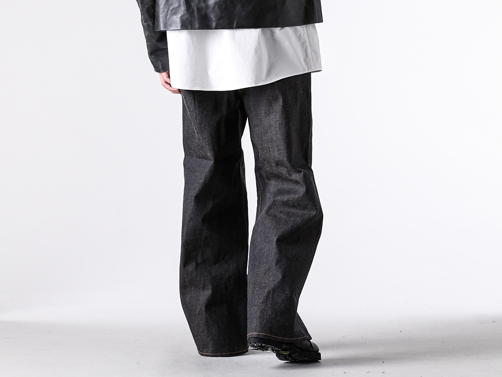 daisuke tanabe - 25-26AW - lower body - Coffee Black Denim Trousers (00_902) - Norwegian Welted Derby Shoes 2-005