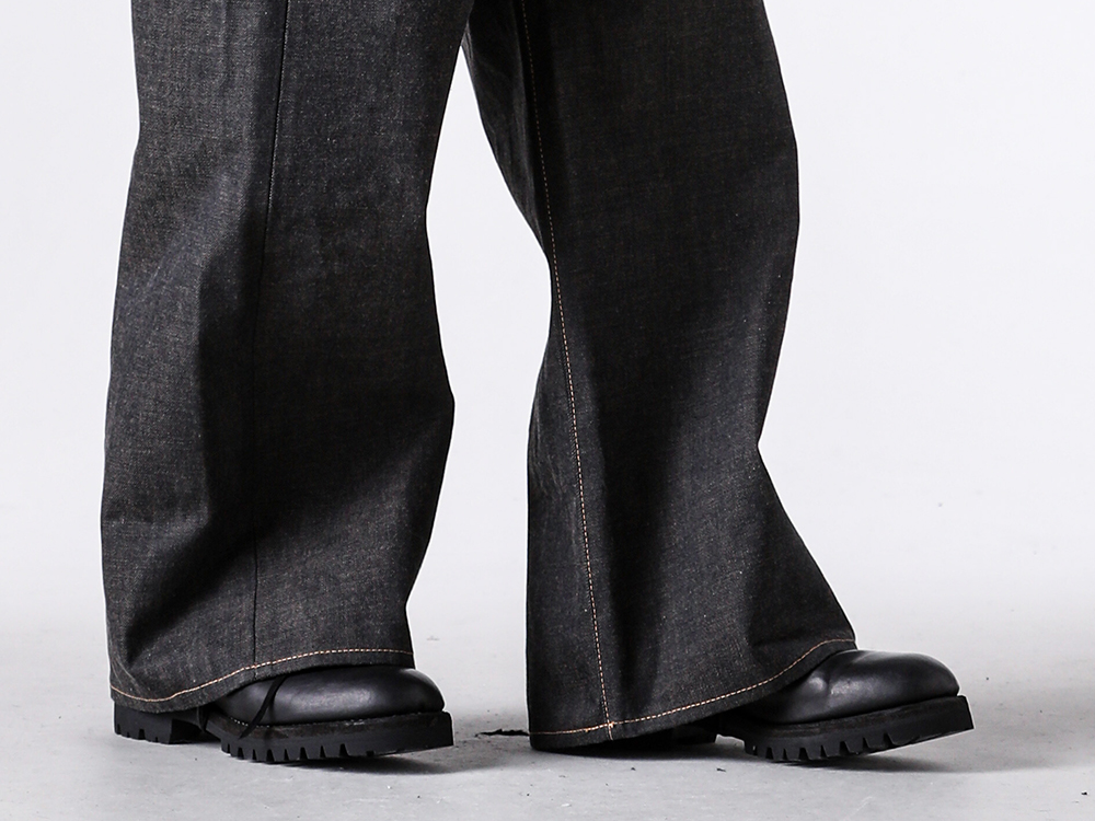 daisuke tanabe - 25-26AW - lower body - Coffee Black Denim Trousers (00_902) - Norwegian Welted Derby Shoes 2-007