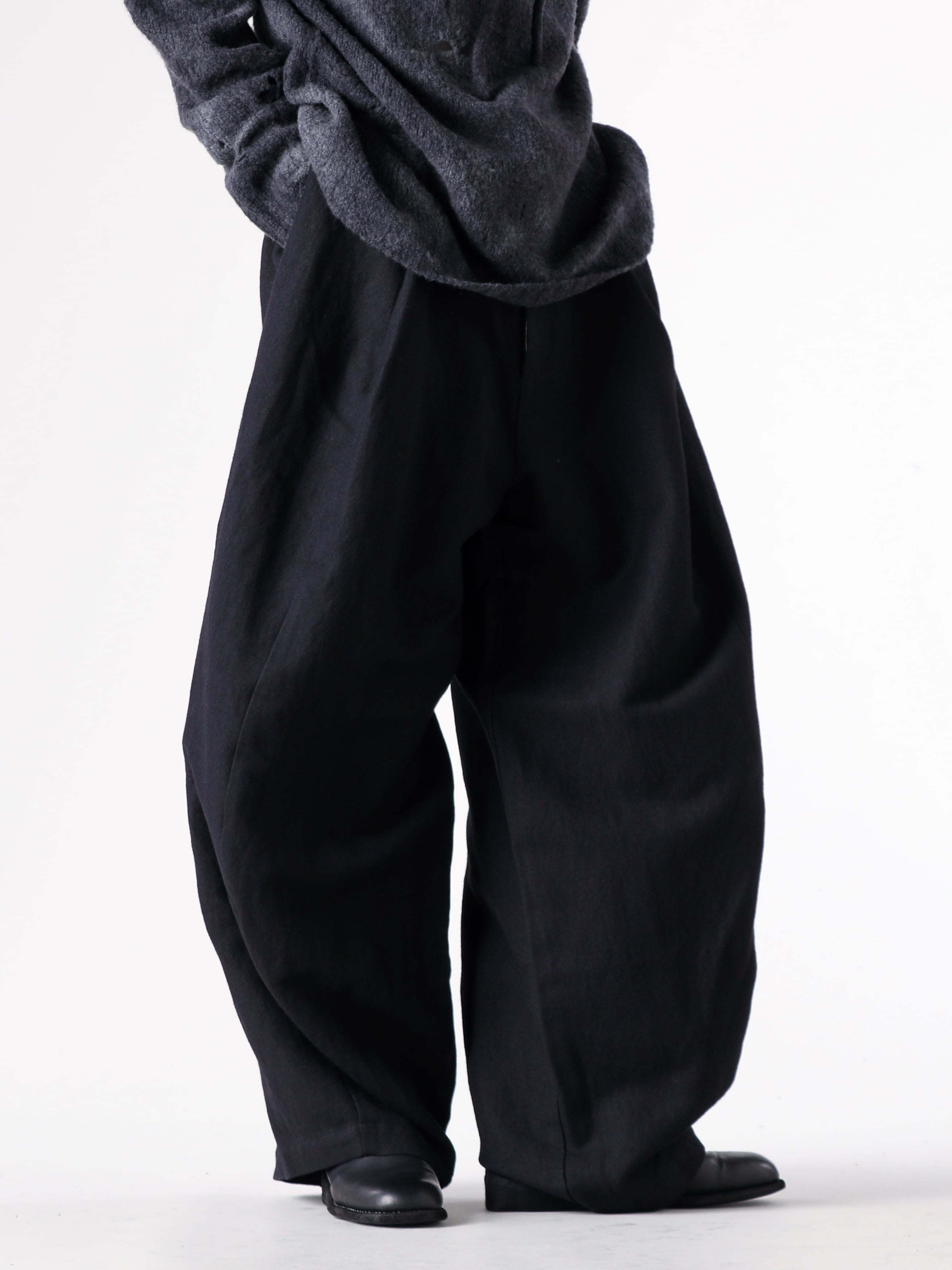 UMA WANG - 25AW  - Lower - W5/M/UM3502 - PAW PANTS - W5/M/UB00B2 - WOVEN LEATHER BELT - 698 - Side Zip Boots Single Sole 2-001